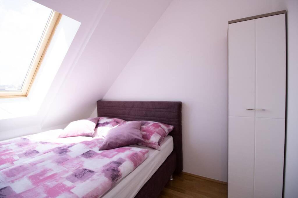 Апартаменты Sunny & Cozy Penthouse With Balcony L Dg4'14 Вена Экстерьер фото