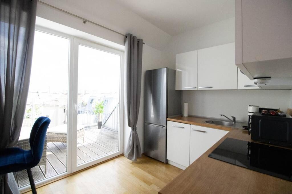 Апартаменты Sunny & Cozy Penthouse With Balcony L Dg4'14 Вена Экстерьер фото