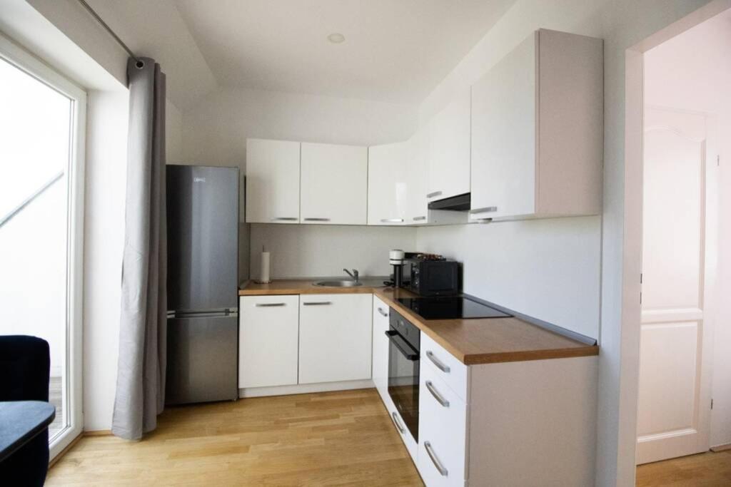 Апартаменты Sunny & Cozy Penthouse With Balcony L Dg4'14 Вена Экстерьер фото